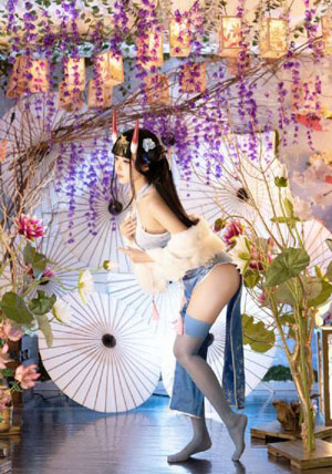 欲望保姆_1080在线播放