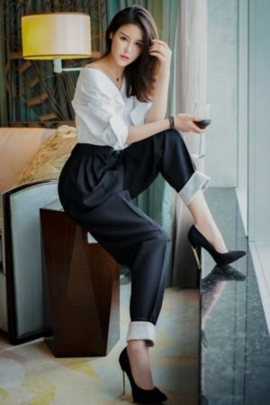 年轻的嫂子三_超清神马在线观看