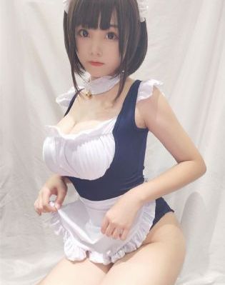 变成黑皮辣妹后和朋友_720超清在线观看